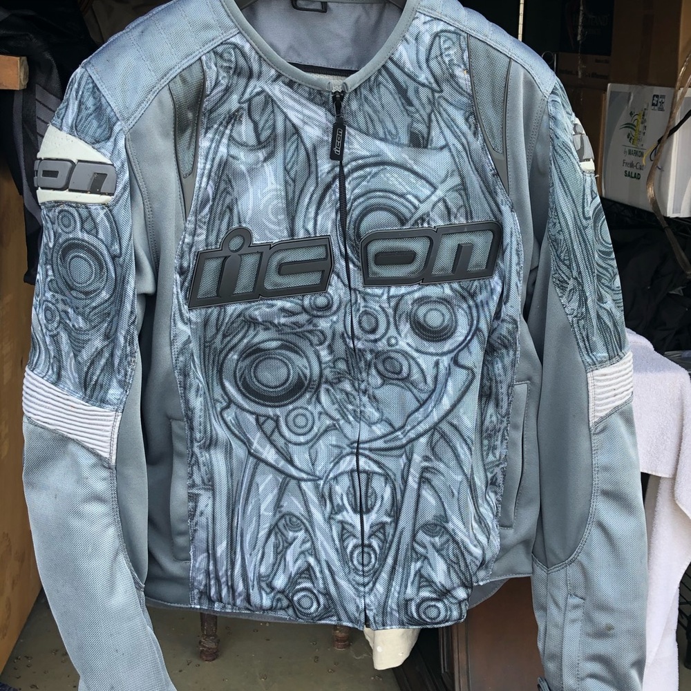 Icon XL motorcycle jacket